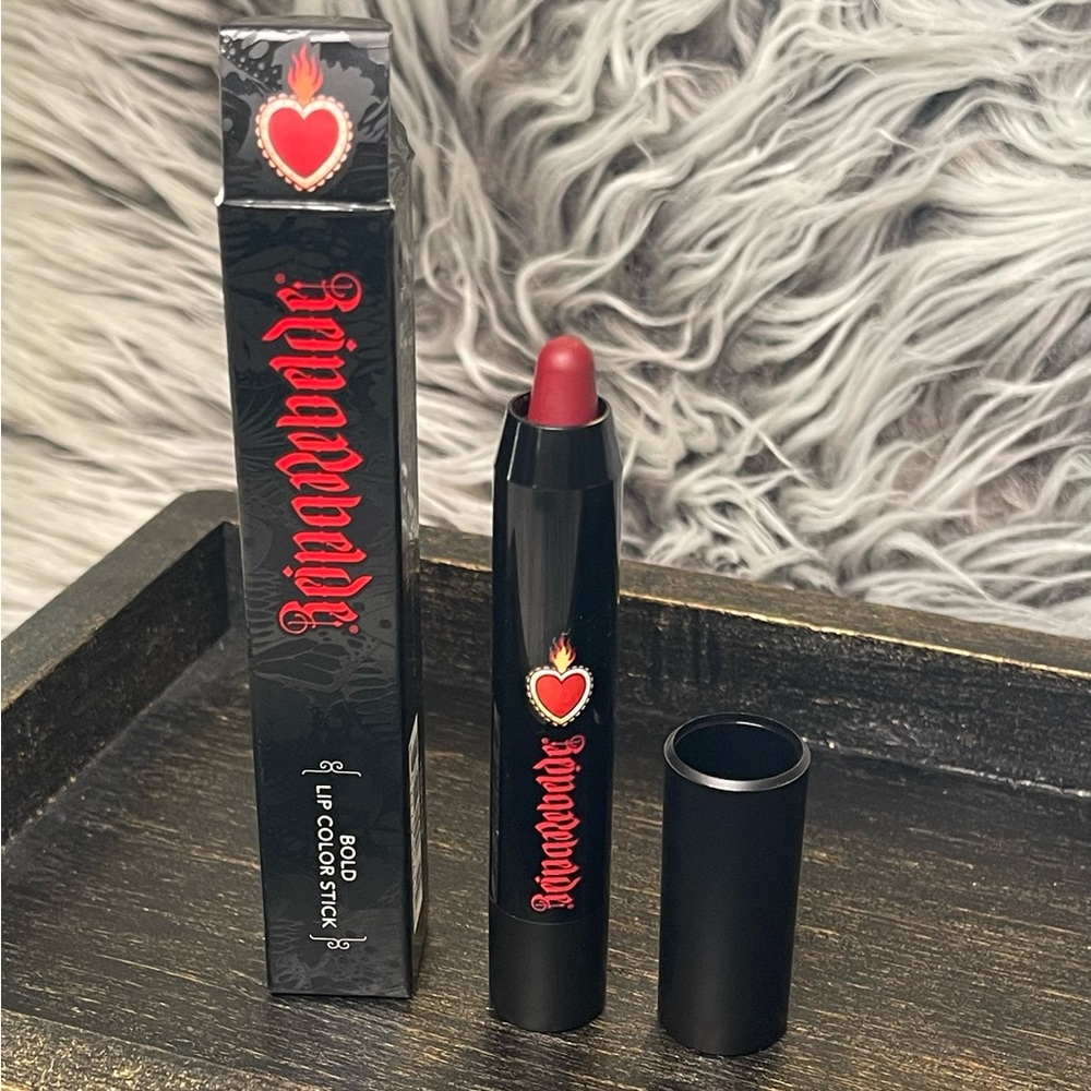 NIB Reina Rebelde Bold Lip Color Stick Tremenda
